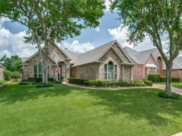 706 Ashleigh Ln, Southlake, TX 76092