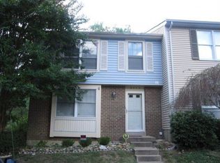 9046 Golden Leaf Ct, Springfield, VA 22153