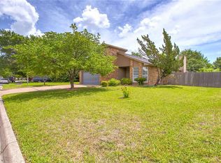 504 Rifleman Trl, Arlington, TX 76002