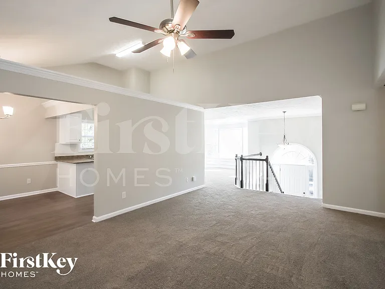 229 Springbrook Ct — Photo 5