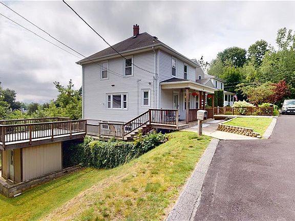 4th image of 79 Stillwater Ave