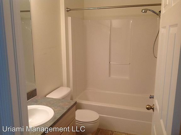 5th image of 2129 NE 15th St