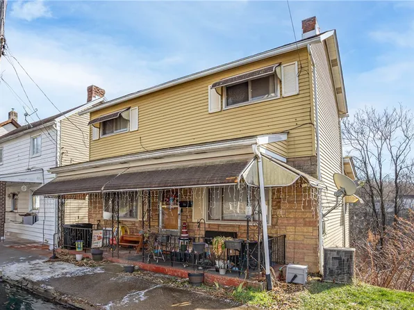 751 6th St, Pitcairn, PA 15140