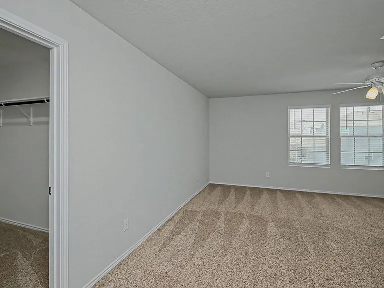 5602 Daniel Way — Photo 12