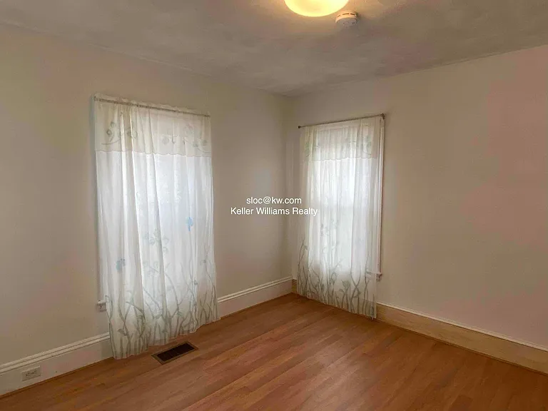 35 Hillside Ave #1 — Photo 4