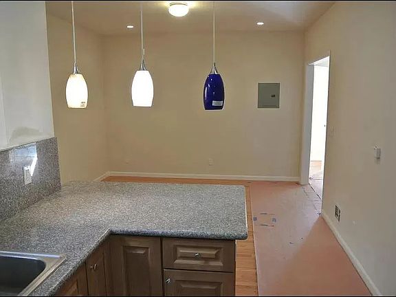 2nd image of 549 20th Ave