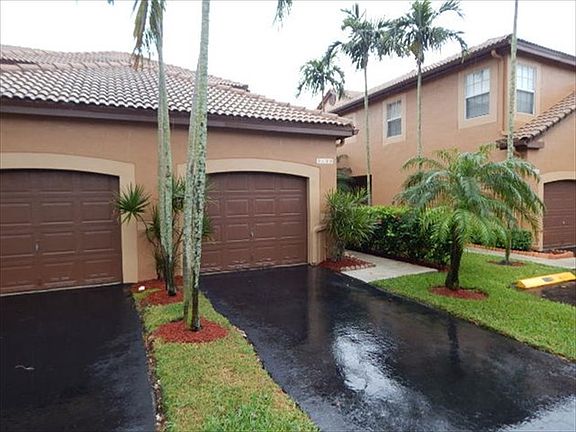 2nd image of 1418 Barcelona Way