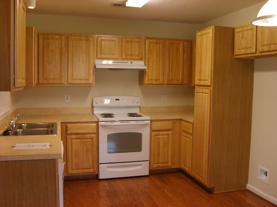 2nd image of 507 S Gregg St