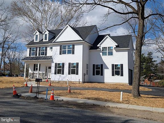 4th image of 756 Belvoir Rd