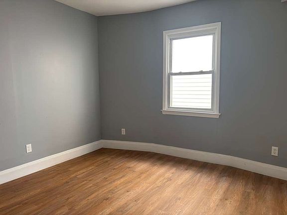 3rd image of 112 S 15th St Floor 2