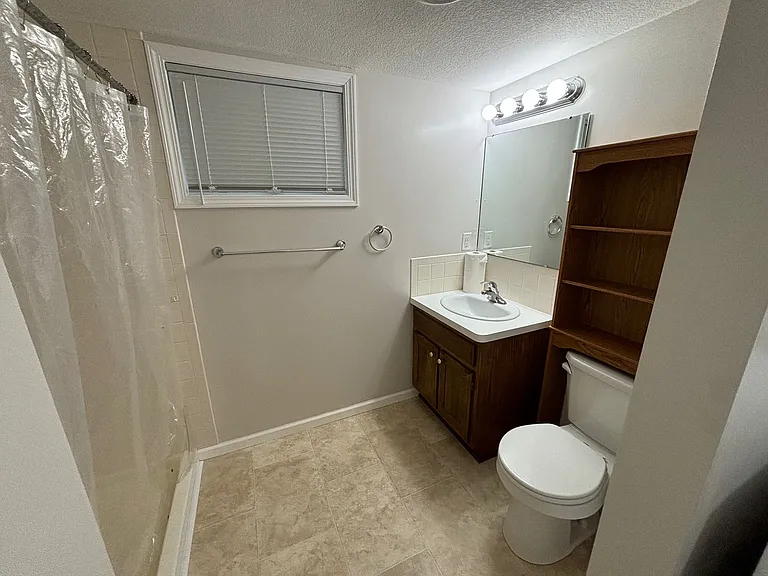 3423 Woods Dr — Photo 15