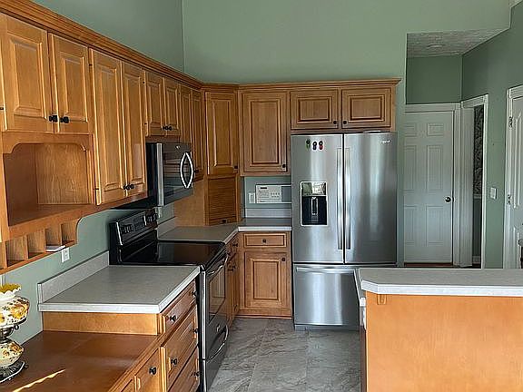 2nd image of 117 Portsmouth Ln