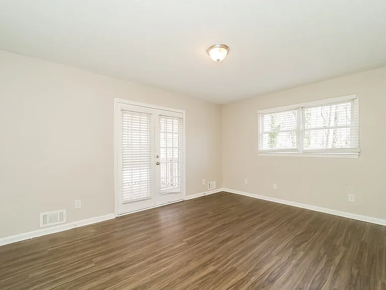 970 Kathryn Ct — Photo 16