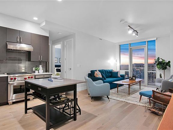 3rd image of 222 West Ave Unit 1712