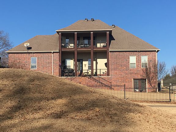 2nd image of 5125 Burnt Pine Dr