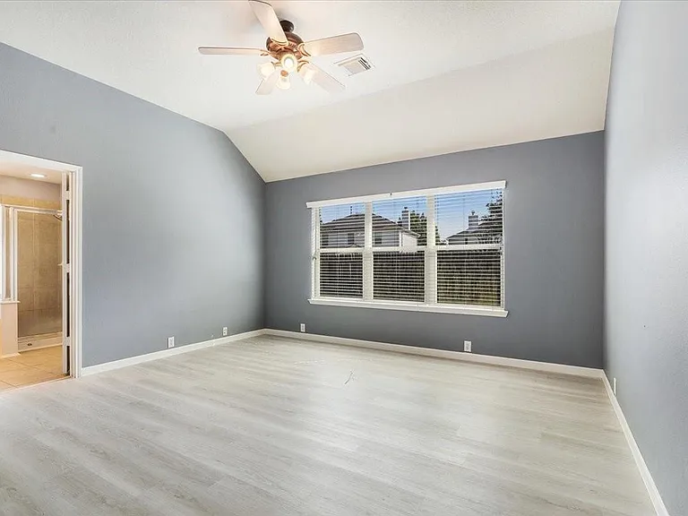 29927 Sunwillow Creek Dr — Photo 6