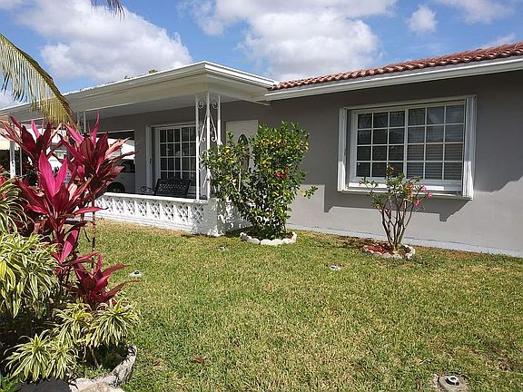 4th image of 8523 NW 57th Ct