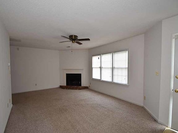 3rd image of 3264 Landmark St APT F2