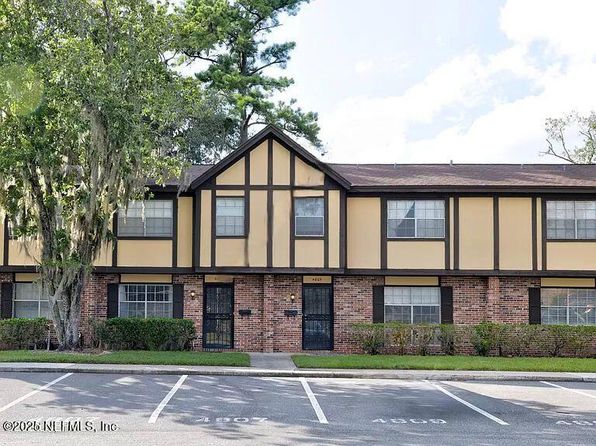 4807 Windrush Ln