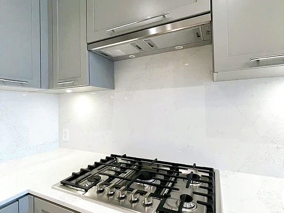 4th image of 4352 Hastings St #310