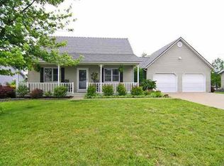811 Birdie Ln, Jackson, MO 63755