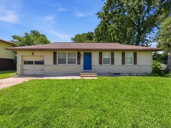 5011 NE 44th Ter, Kansas City, MO 64117