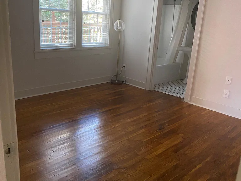 2614 Belmont Blvd #2 — Photo 5