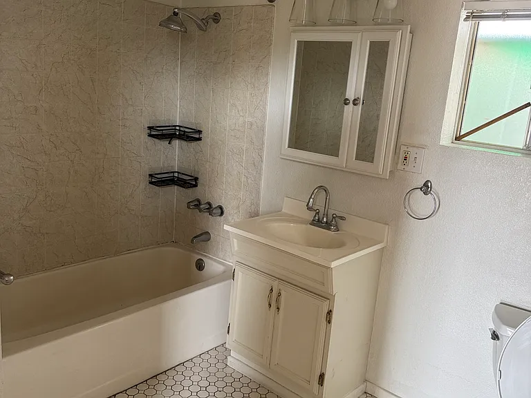 7624 Sonoma Hwy — Photo 8