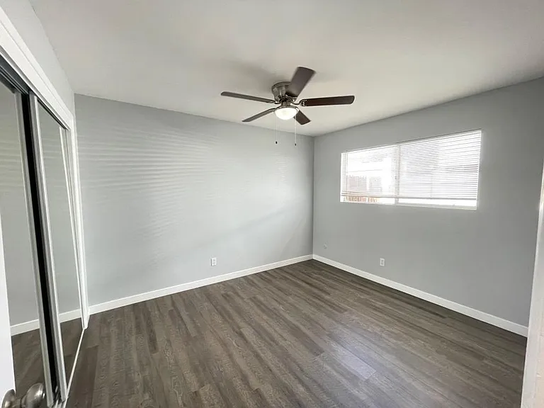 1302 Arlington Pl — Photo 13
