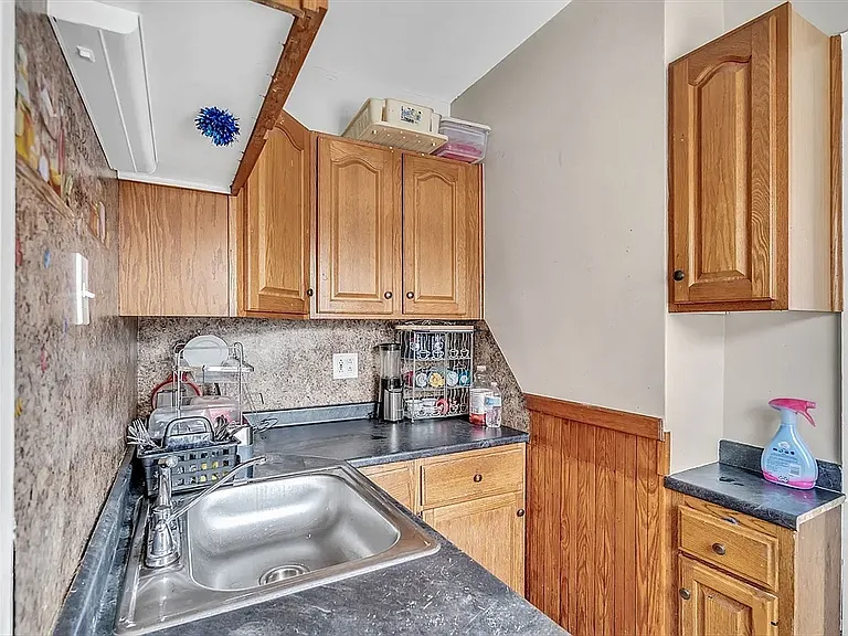 7 Fiske St #2 — Photo 5