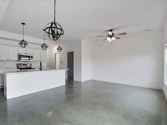 3rd image of 3315 Stoneway Ct