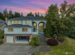 17715 W Country Club Dr, Arlington, WA