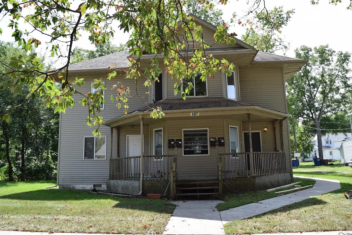 407 W Columbia Ave APT 4 photo 1