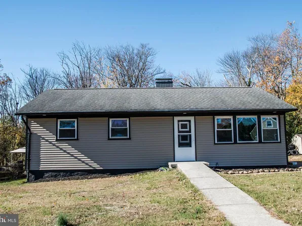 113 Wood Ln, Reading, PA 19606