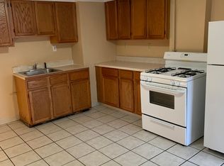 17 7th St APT 2, Derby, CT 06418