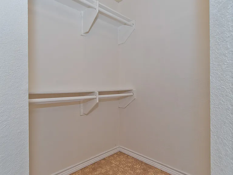 6014 Parkmeadow Dr — Photo 17