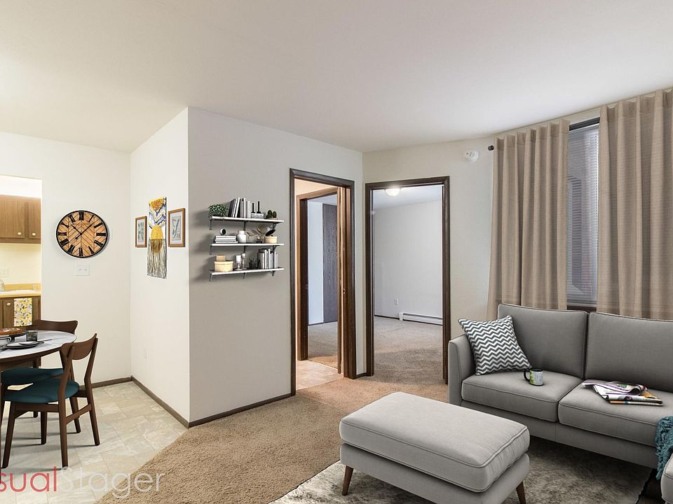 1st image of 2727 N Maryland Ave #319