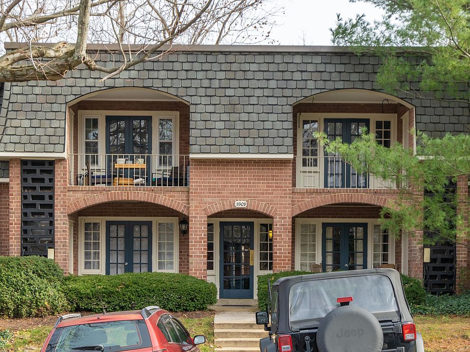 1st image of 5909 Prince James Dr #F