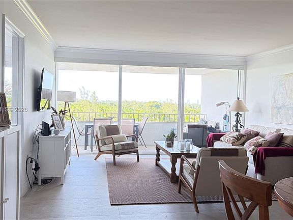 4th image of 155 Ocean Lane Dr APT 702