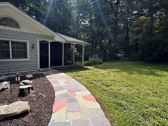 3rd image of 8 Midwood Rd