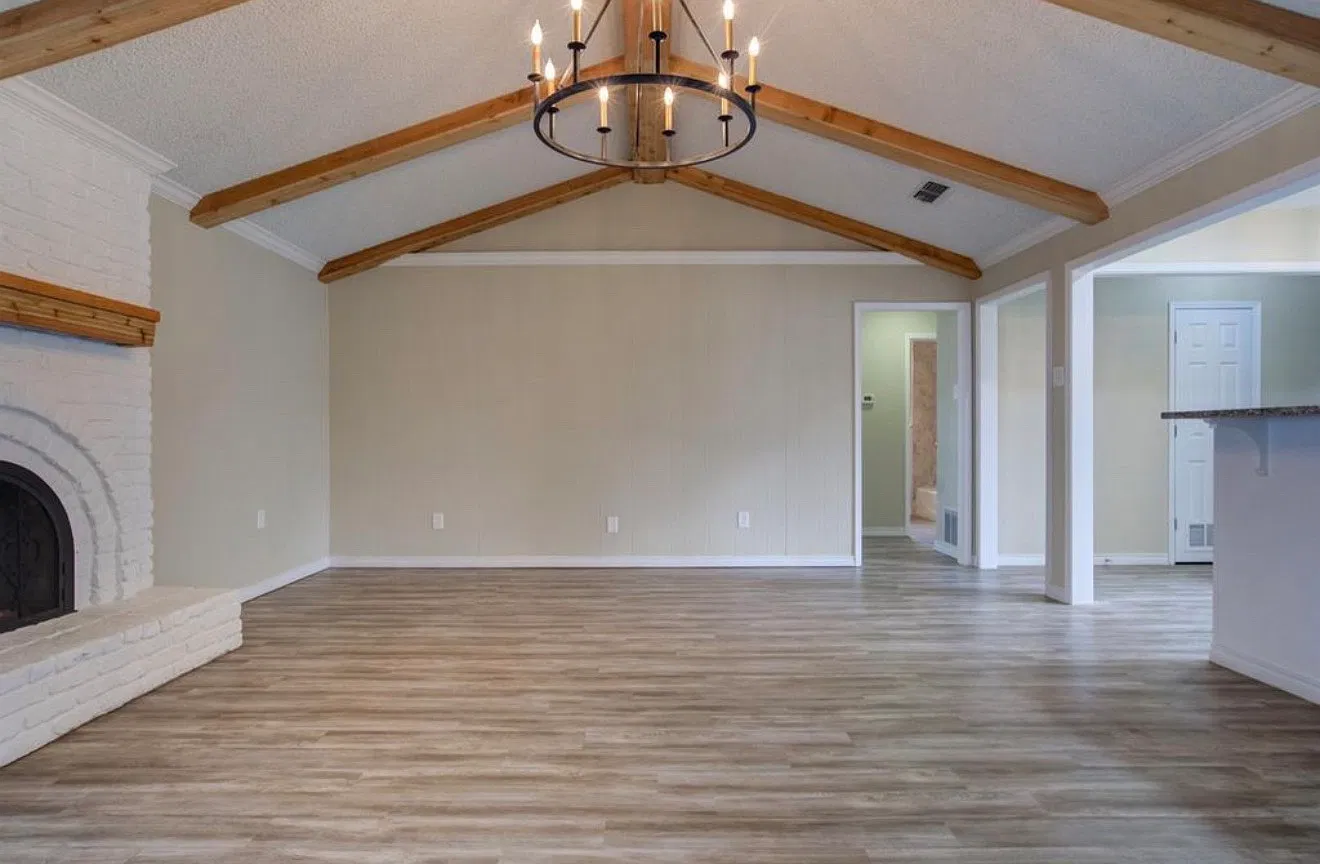 3 bed, 1598 sqft, $1,675 — Photo 2