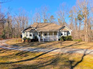 363 Goose Creek Ln, Clarkesville, GA 30523