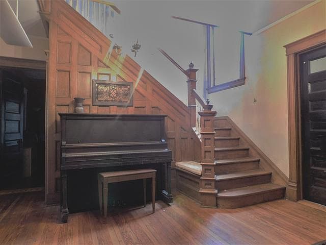 2nd image of 308 4th Ave