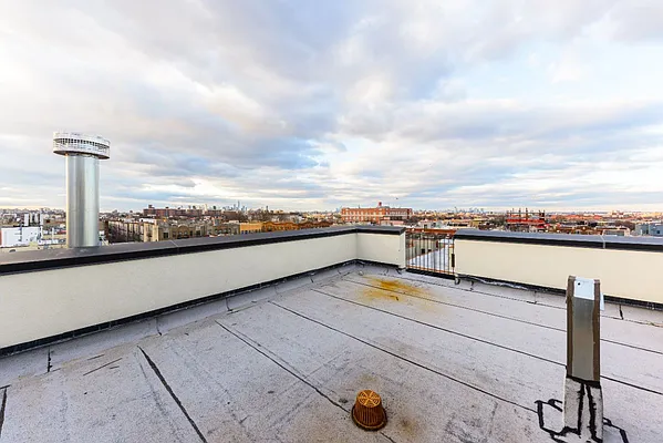 Rented by Keyo  | media 15