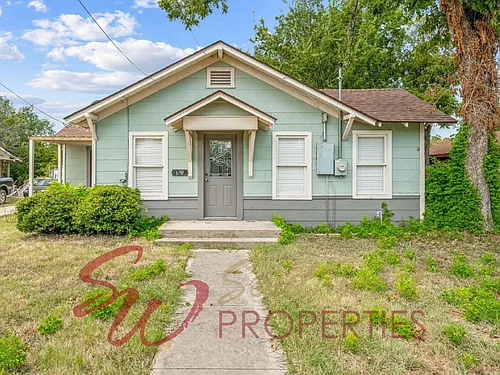 670 Clinton Ave Photo 1
