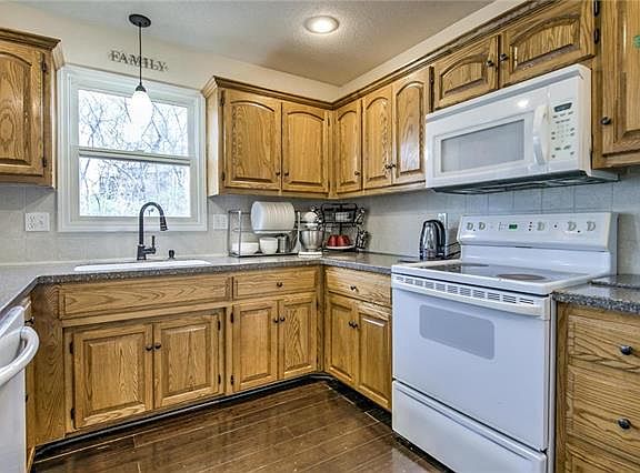 4th image of 1012 NW 70th St