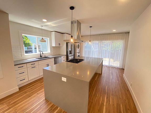 2nd image of 1206 Evelyn Ave