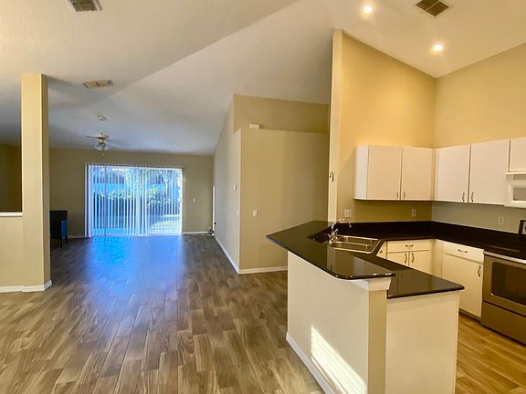 4th image of 8612 Cara Park Way