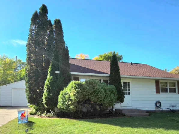 1323 12th Ave N, Moorhead, MN 56560