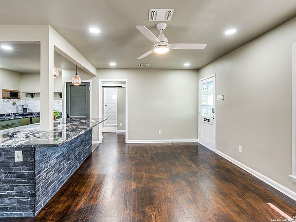 5th image of 335 BYRNES DR